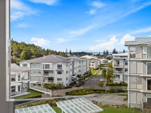 170 Landmark Terrace, Orewa