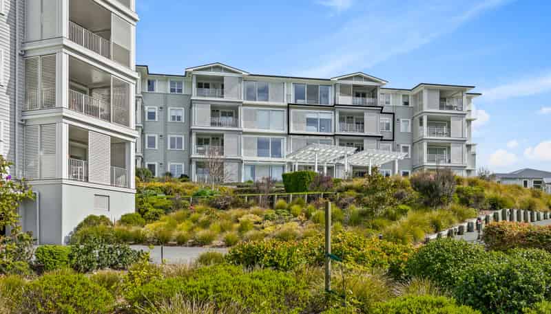 170 Landmark Terrace, Orewa