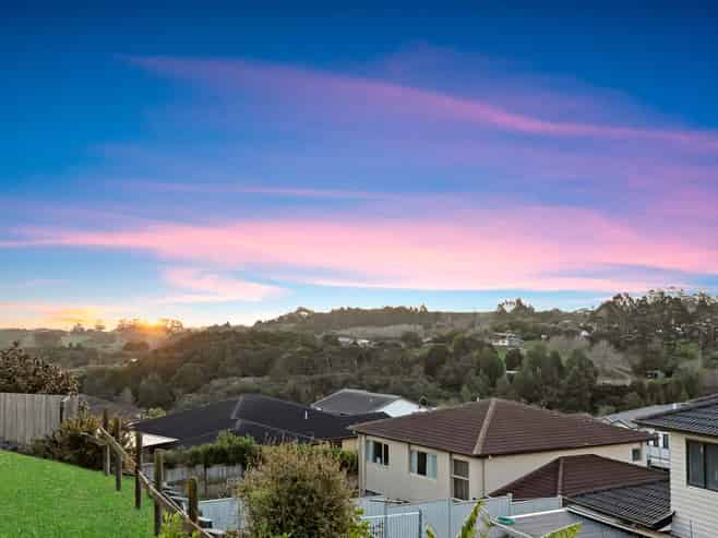 32 Jabal Cresent, Totara Park
