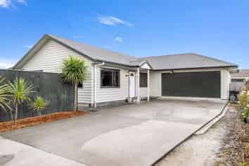 34 Dahlstrom Grove, Kelvin Grove