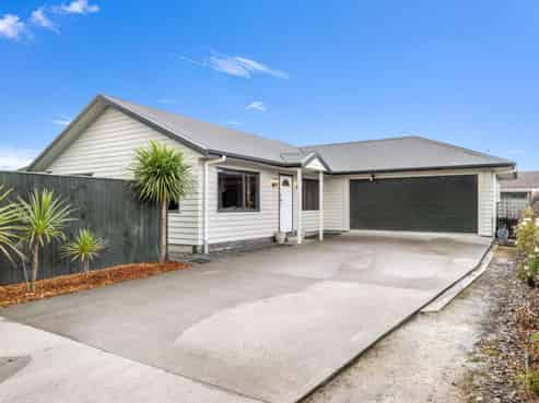 34 Dahlstrom Grove, Kelvin Grove
