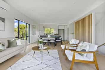 5/21 Erima Avenue, Point England