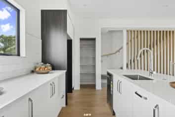 5/21 Erima Avenue, Point England