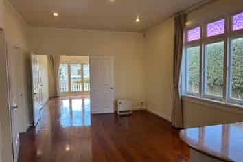 7 Ambury Ave, Royal Oak