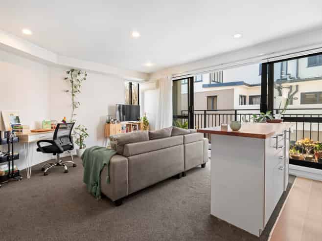 13/22 Normanby Road, Mount Eden