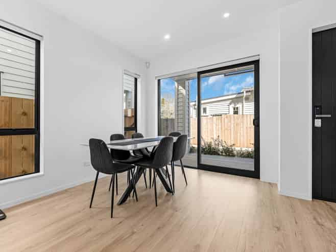 7B Queen Mary Avenue, New Lynn
