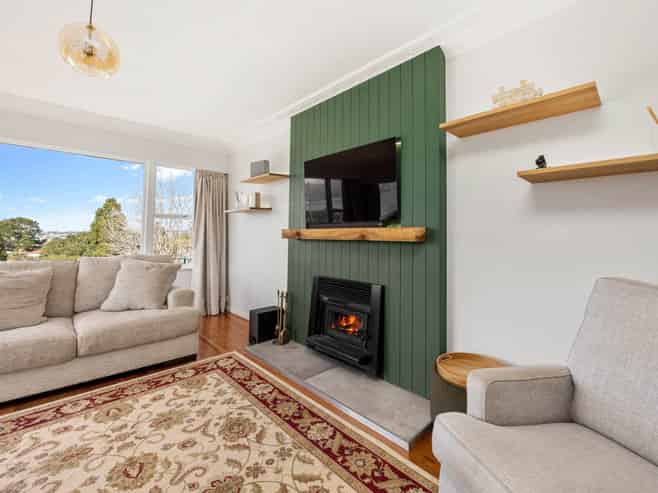 7 Hartley Terrace, Massey