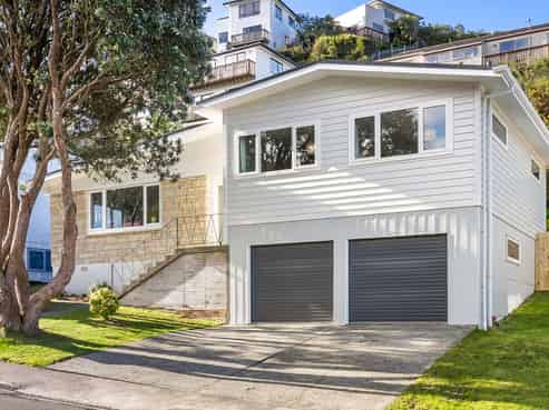 30 Cortina Avenue, Johnsonville