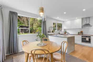 30 Cortina Avenue, Johnsonville
