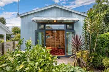 12 Mountain View Road (Dwelling), Morningside