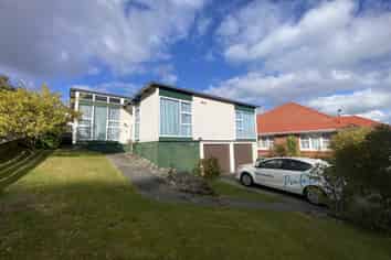 56 Dowse Drive, Maungaraki