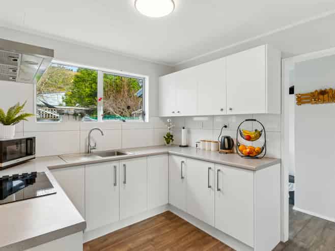 6A Buckley Grove, Paraparaumu