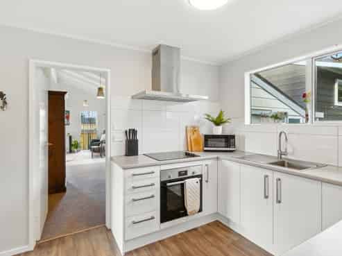 6A Buckley Grove, Paraparaumu