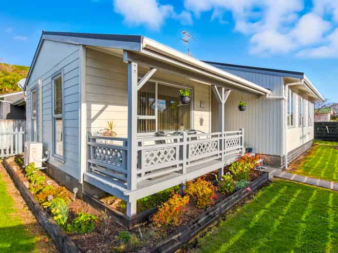 6A Buckley Grove, Paraparaumu