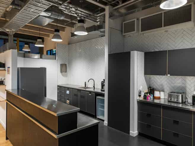 Premium double floor opportunity