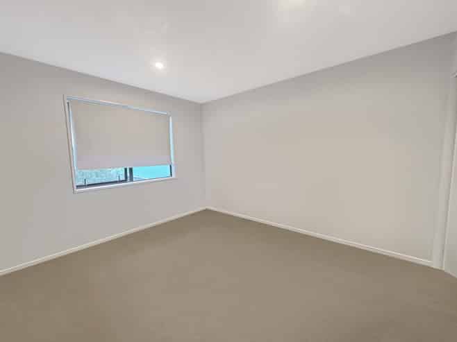 2/49 Mclean Street , Linwood