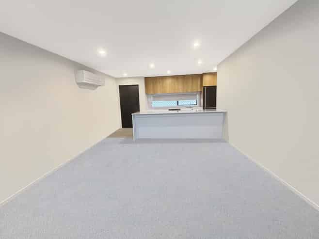 2/49 Mclean Street , Linwood