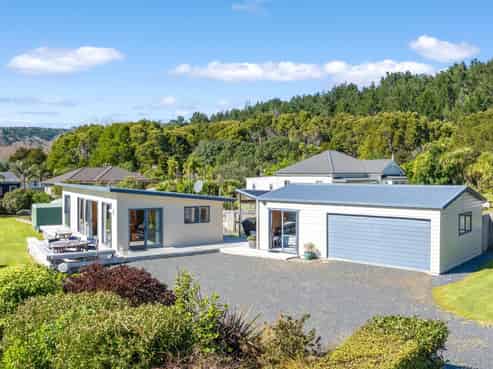 21 Bathgate Road, Pakiri