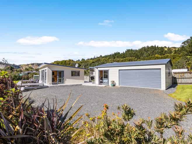 21 Bathgate Road, Pakiri