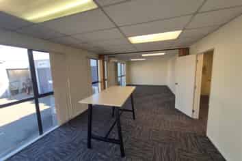 High Quality Unit in the Heart of Wigram