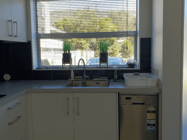 13/4 Thatcher Crescent, Ngaio