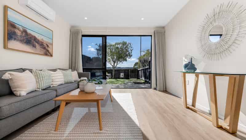 27 Walsh Road, Papakura