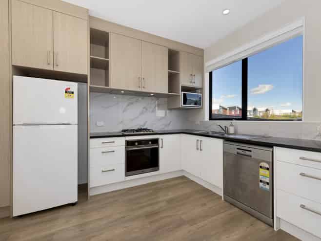 27 Walsh Road, Papakura