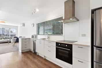 2 Wilding Avenue, Epsom