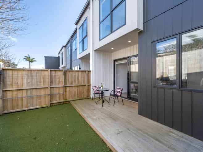 38 The Boulevard, Sunnyhills