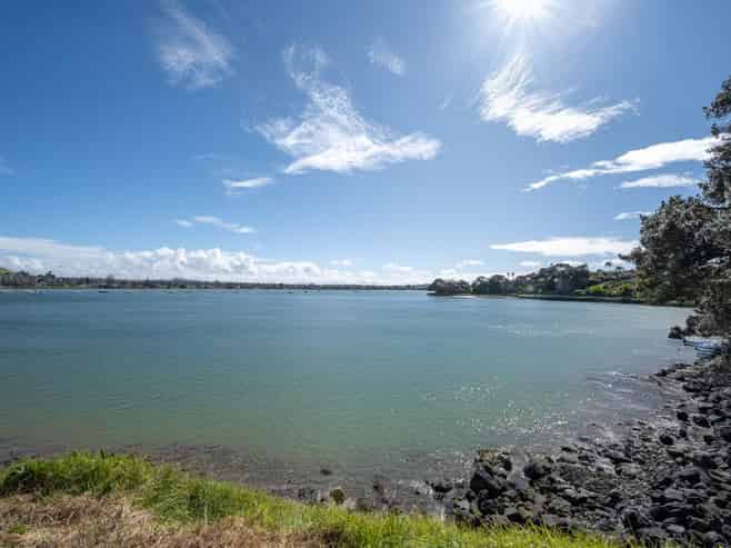38 The Boulevard, Sunnyhills
