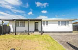 12 Mosston Road, Castlecliff
