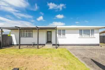 12 Mosston Road, Castlecliff