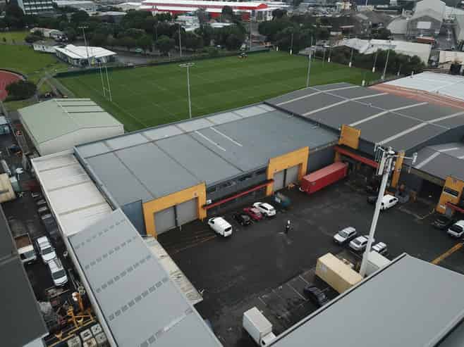 Heavy Industrial warehouse – 1,369sqm