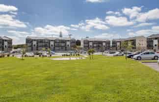 E17/71 Spencer Road, Albany