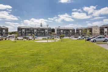 E17/71 Spencer Road, Albany