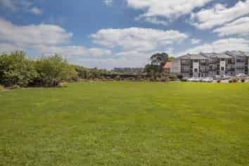 E17/71 Spencer Road, Albany
