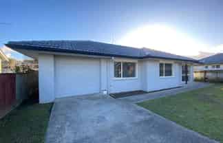 66 Robert Skelton Place, Clendon Park
