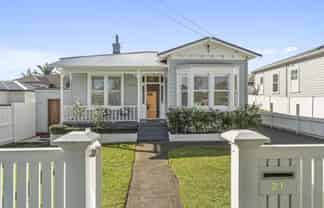 1/21 Foch Avenue, Three Kings
