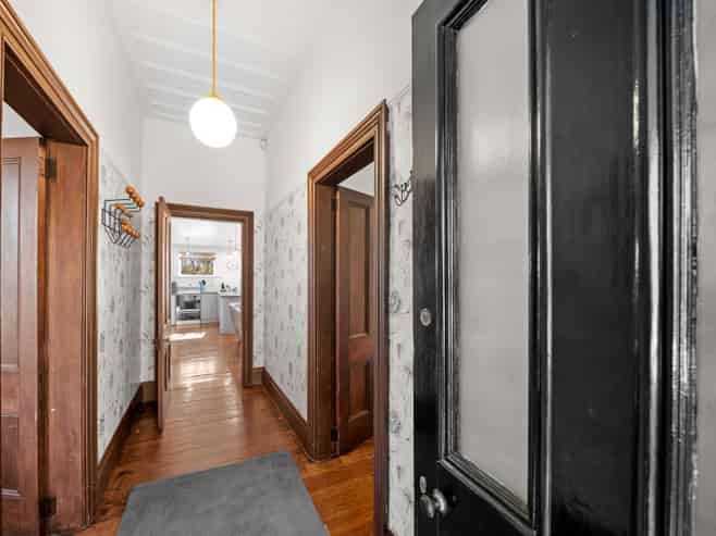 102 Jellicoe Street, Martinborough