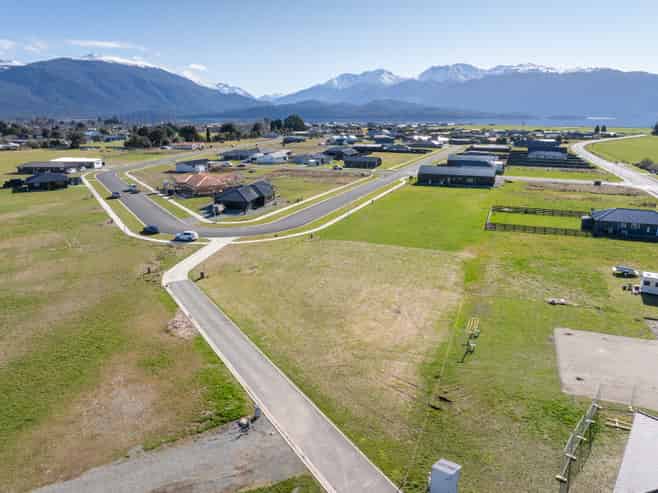 13 Tukare Loop, Te Anau