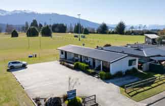 27 Dusky Street, Te Anau