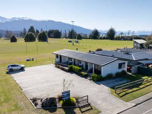 27 Dusky Street, Te Anau