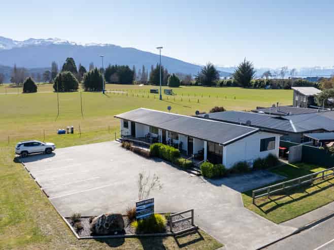 27 Dusky Street, Te Anau