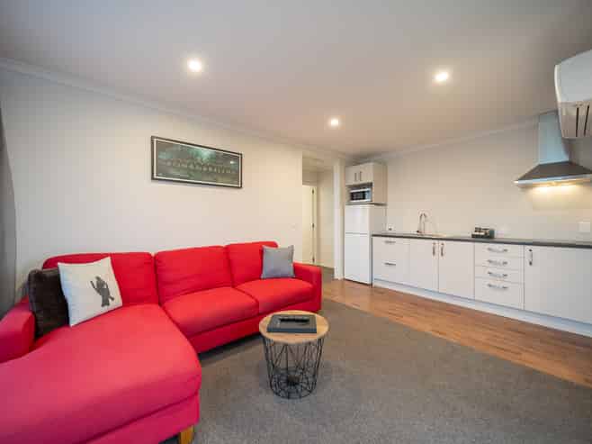 27 Dusky Street, Te Anau