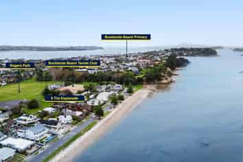 9 The Esplanade, Eastern Beach
