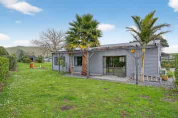 669A Wainui Road, Wainui