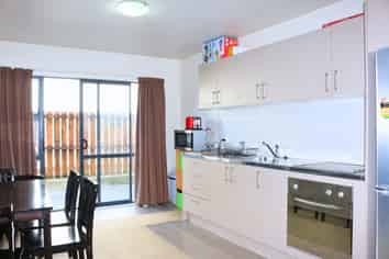 1E/47 Ireland Road, Panmure