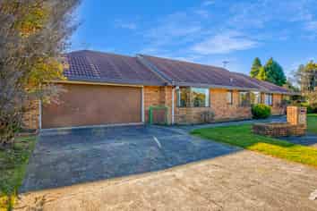 21 Cedar Drive, PARAPARAUMU
