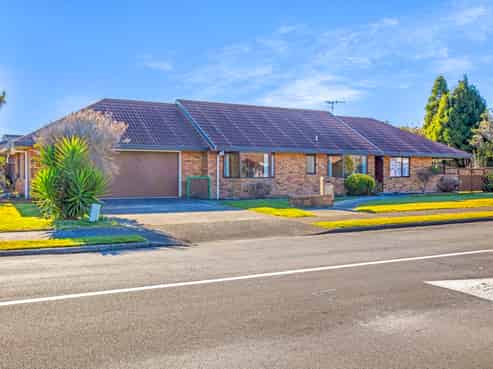 21 Cedar Drive, Paraparaumu Beach