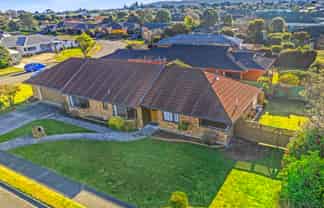 21 Cedar Drive, PARAPARAUMU